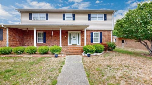 1007 Shalimar Dr, High Point, NC, 27262-4532 | Card Image