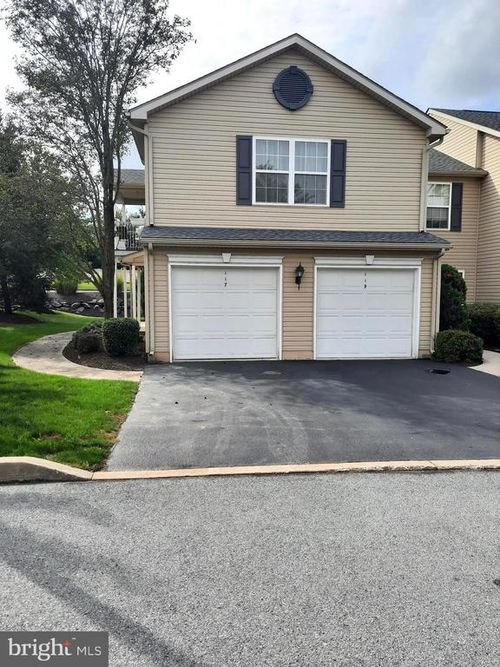 117 Cardinal Ln, HUMMELSTOWN, PA, 17036-8755 | Card Image