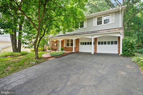 8104 Chivalry Rd, ANNANDALE, VA, 22003-1334 | Card Image