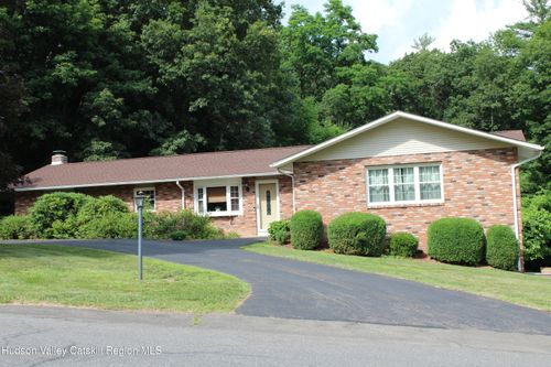 58 Elisa Landi Dr, Kingston, NY, 12401-7405 | Card Image
