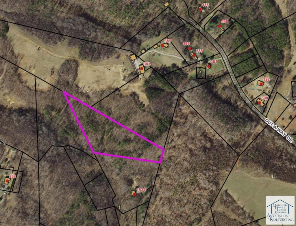Land in Bassett 2