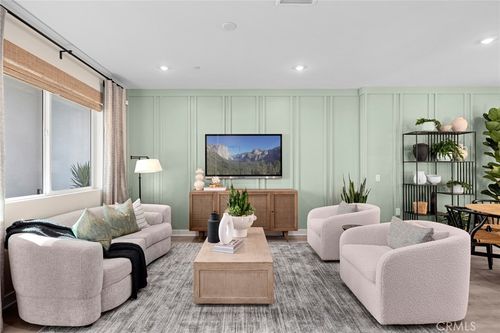 unit-320-1814 E 1st St, Santa Ana, CA, 92705-8364 | Card Image