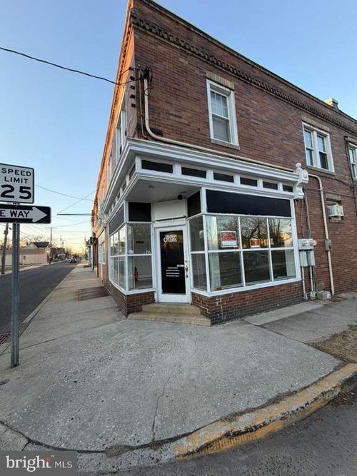 915-915-917 N Delaware St, PAULSBORO, NJ, 08066 | Card Image