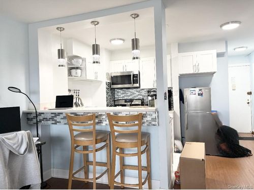 apt-15p-61 97th St, Rego Park, NY, 11374-1221 | Card Image