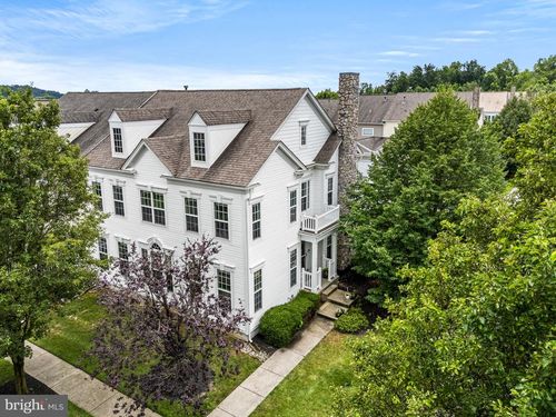 1110 Harding Cir, CHESTER SPRINGS, PA, 19425-3812 | Card Image