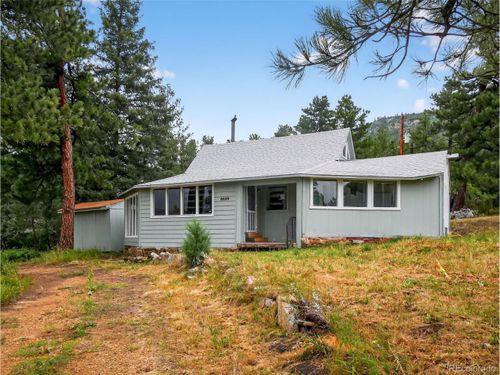 8689 Douglas Ln, Beulah, CO, 81023-9738 | Card Image