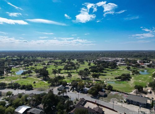 212 Mcmullen St, San Antonio, TX, 78210-4864 | Card Image