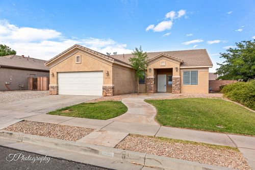 3429 Price Hills Dr, St George, UT, 84790-6250 | Card Image