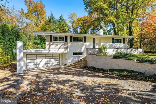 1602 Park Blvd, CHERRY HILL, NJ, 08002-3208 | Card Image