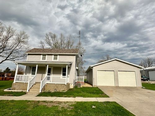 756 2nd St, West Brooklyn, IL, 61378-1309 | Card Image