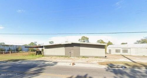 3411 Shortcut Rd, Pascagoula, MS, 39581-5612 | Card Image