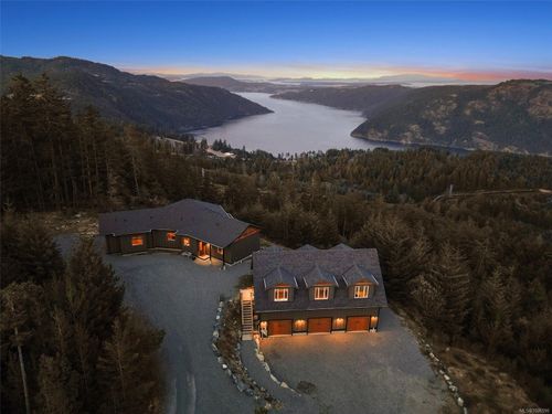 1490 Finlayson View Pl, Shawnigan Lake, BC, V0R2W3 | Card Image