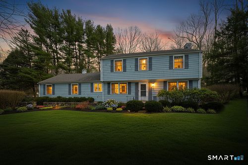 41 Old Mill Rd, Ridgefield, CT, 06877-1317 | Card Image