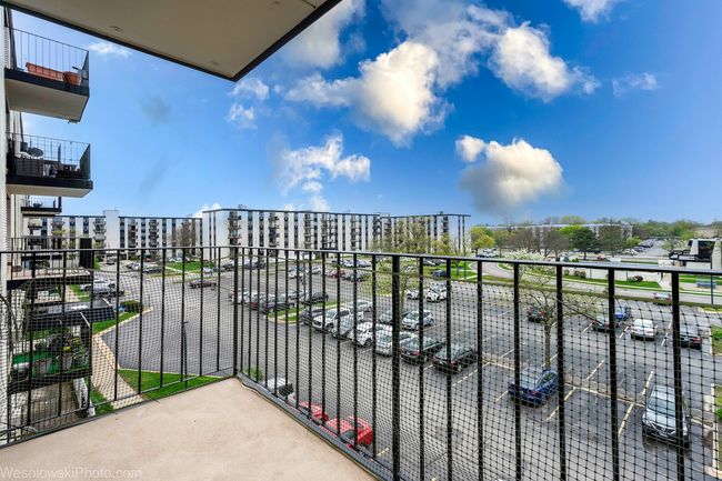 APT-4A - 9737 N Fox Glen Dr, Condo with 2 bedrooms, 2 bathrooms and 2 parking in Niles IL | Image 10
