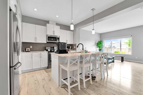 75 Evanscrest Way Nw, Calgary, AB, T3P0R7 | Card Image