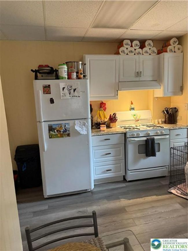 713 E 5 Th St, Home with 6 bedrooms, 2 bathrooms and null parking in BETHLEHEM PA | Image 5