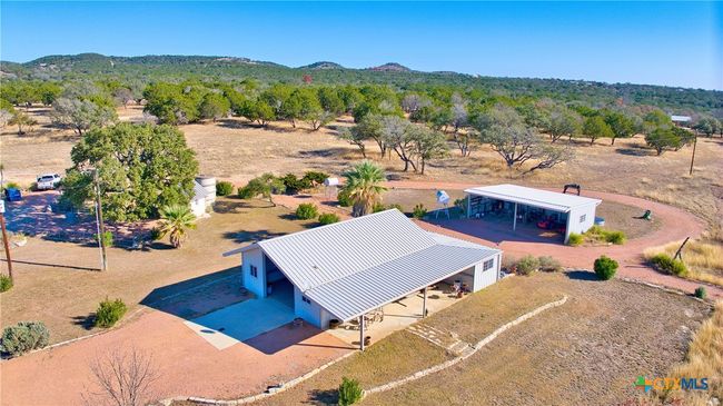 521 Bluff Creek Rd, Home with 3 bedrooms, 4 bathrooms and null parking in Center Point TX | Image 34