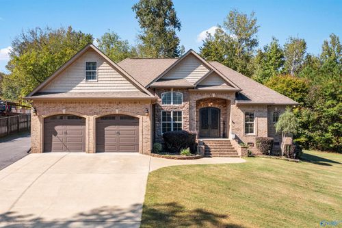 203 Laurel Wood Dr, Rainbow City, AL, 35906-0005 | Card Image