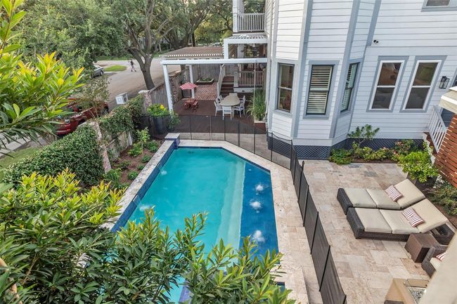 340 W 17 Th St, House other with 3 bedrooms, 3 bathrooms and 2 parking in Houston TX | Image 36