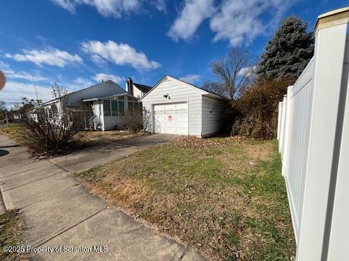 1 Rita St, Wilkes Barre, PA, 18702-2230 | Card Image