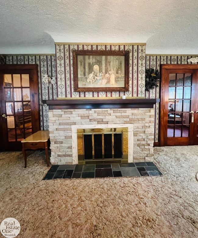 Living Room Fireplace | Image 16