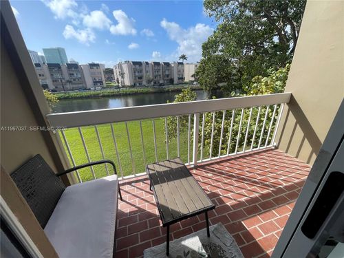 e-316-7722 Camino Real, Miami, FL, 33143-7144 | Card Image