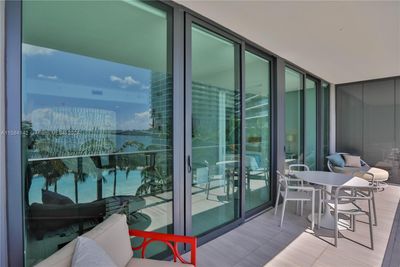 706 - 480 Ne 31 Street, Condo with 2 bedrooms, 2 bathrooms and null parking in Miami FL | Image 2