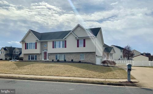 101 Jutland Ct, STEPHENS CITY, VA, 22655-4818 | Card Image