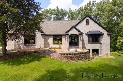 8311 Rum Creek Trl Ne, Rockford, MI, 49341-9662 | Card Image