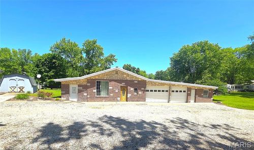 352 Arrowhead Trl, Hermann, MO, 65041-4356 | Card Image