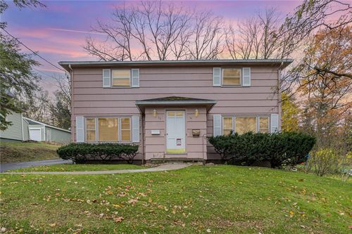 16 Summit St, Fairport, NY, 14450-2512 | Card Image