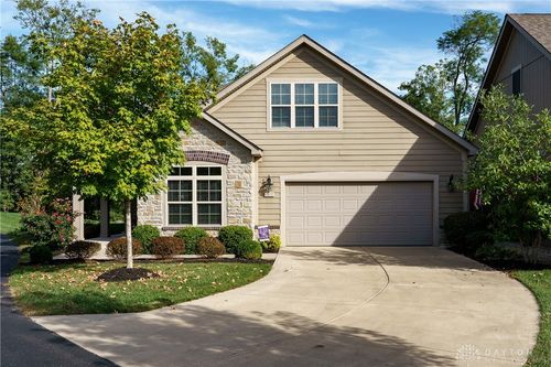 2833 Hackberry Ln, Beavercreek, OH, 45431-2354 | Card Image