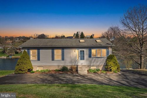 457 Wynonah Dr, AUBURN, PA, 17922-9576 | Card Image