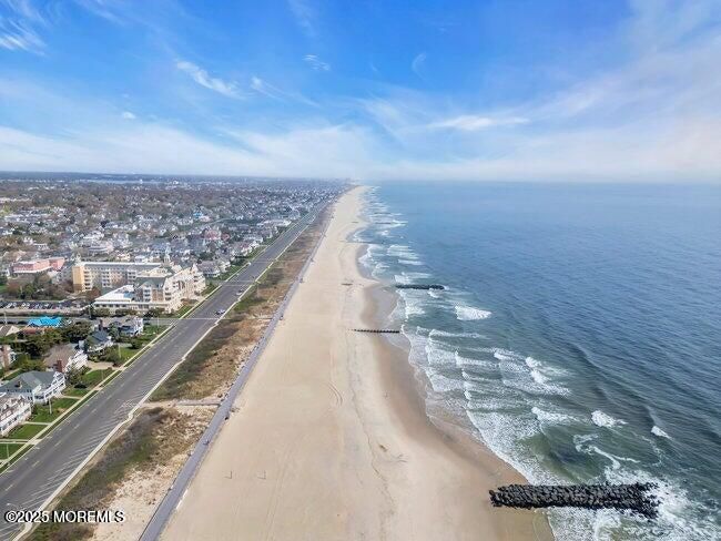 569 Atlantic Ave, House other with 4 bedrooms, 3 bathrooms and null parking in Spring Lake NJ | Image 31