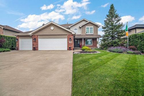 24450 Shawnee Ln, Manhattan, IL, 60442-1448 | Card Image