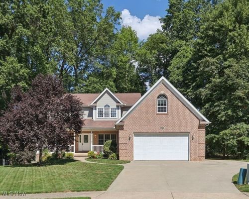 406 Ivanhoe Ave, Wadsworth, OH, 44281-1275 | Card Image