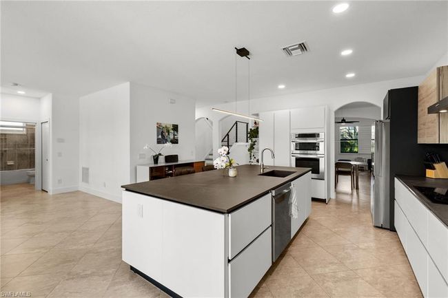 4764 Formosa Dr, House other with 5 bedrooms, 3 bathrooms and 3 parking in NAPLES FL | Image 25