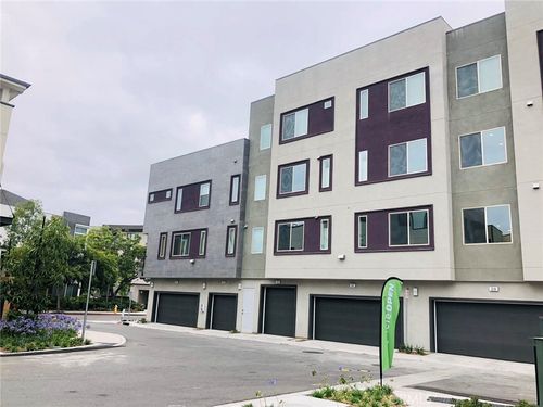 221 Bowery, Irvine, CA, 92612 | Card Image