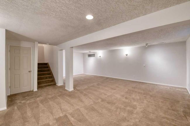 321 Douglas Ridge Pl Se, House detached with 3 bedrooms, 2 bathrooms and 2 parking in Calgary AB | Image 38