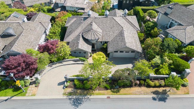 2631 Folkestone Way, House other with 4 bedrooms, 3 bathrooms and 2 parking in West Vancouver BC | Image 35