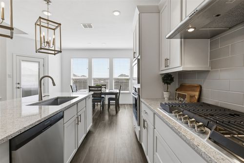 316 Clearlake Dr, Hutto, TX, 78634-2162 | Card Image