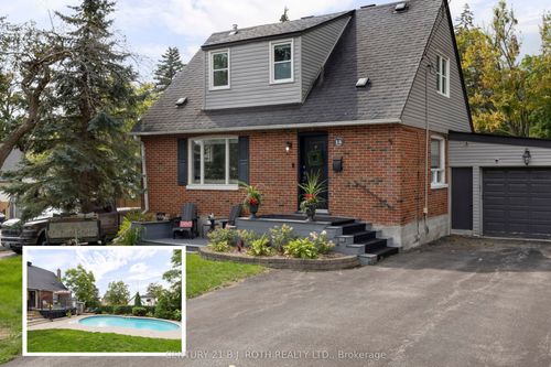 14 St Vincent St, Barrie, ON, L4M3Y2 | Card Image