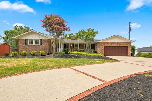 152 Cherokee Rd, Hendersonville, TN, 37075-3756 | Card Image