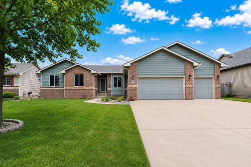 2536 Saint Andrew Ct, Goddard, KS, 67052-8539 | Card Image