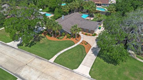 638 Bay Club Dr, Seabrook, TX, 77586-1802 | Card Image