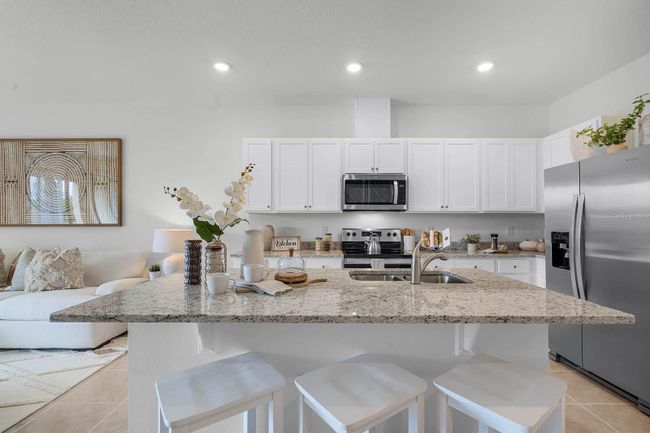 1037 Lido Dr, Townhouse with 3 bedrooms, 3 bathrooms and null parking in HOWEY IN THE HILLS FL | Image 5