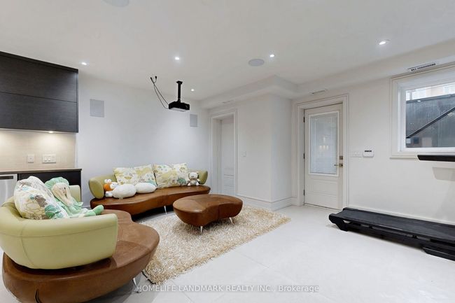 301 Jedburgh Rd, House other with 5 bedrooms, 4 bathrooms and 2 parking in Toronto ON | Image 36