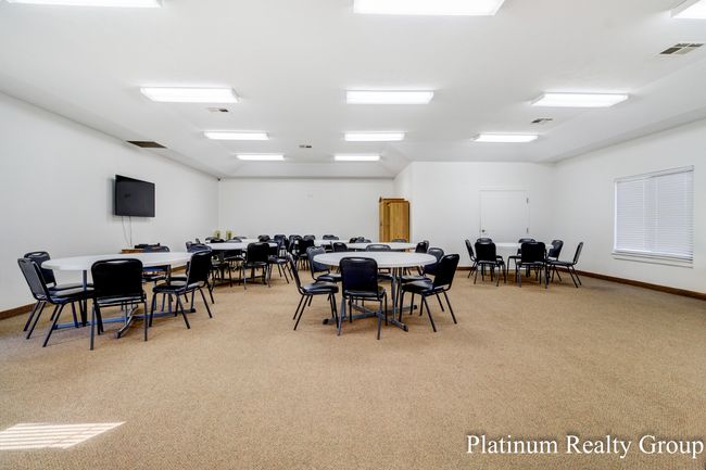 Clubhouse-Conference Room | Image 48