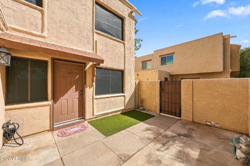 4242 N 81st St, Scottsdale, AZ, 85251-2668 | Card Image