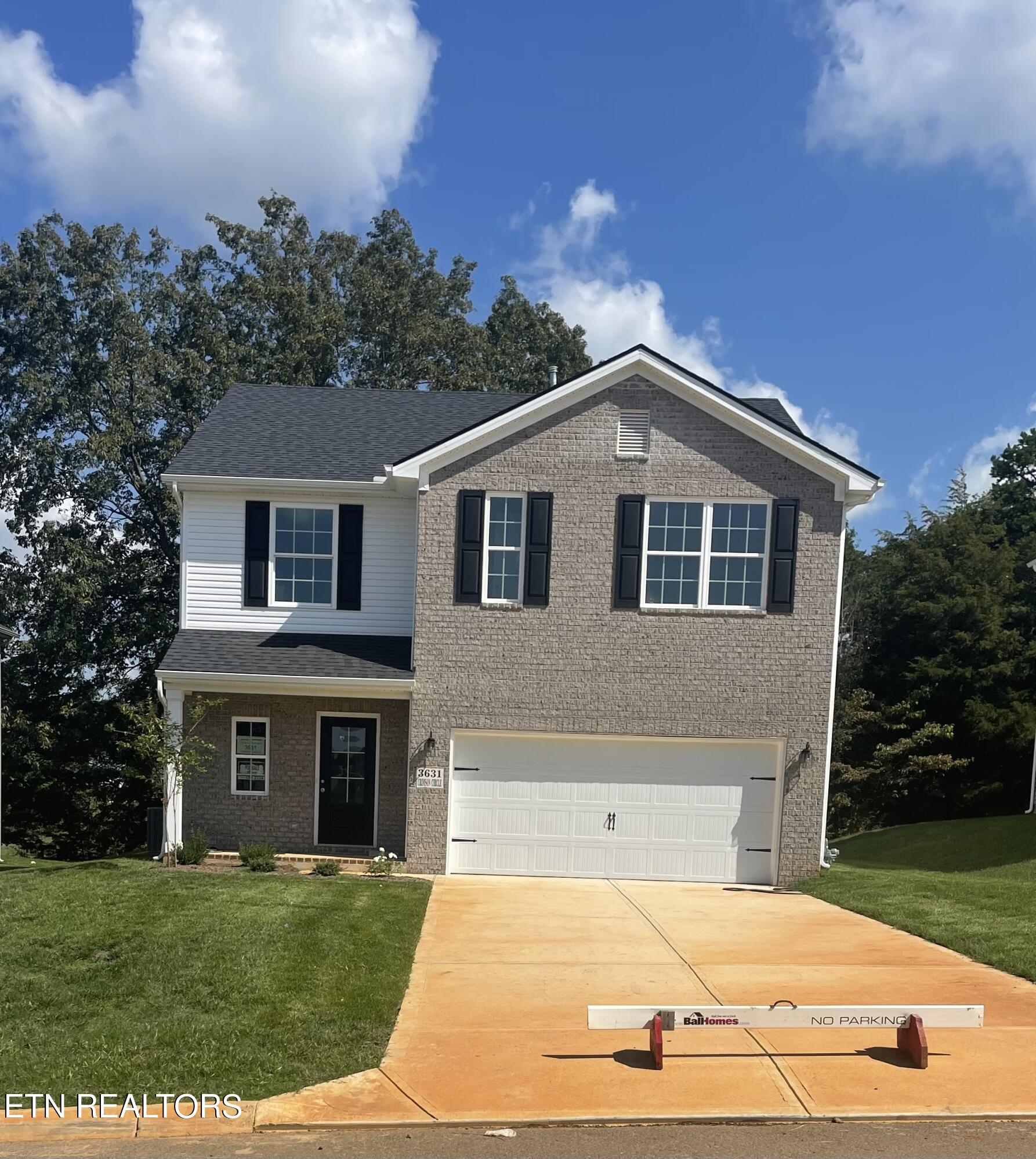 Crimson Cir, Maryville, TN 37801